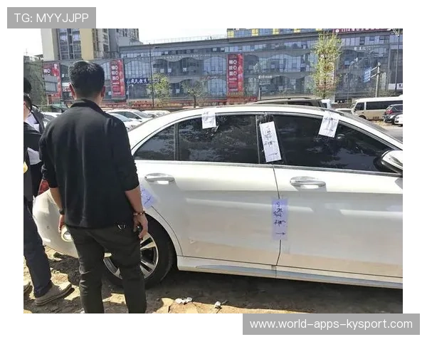 大风天东莞工人高空飘荡画面惊险，奔驰车为啥贵